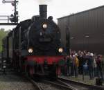 38 2267 mit dem Museumspendelzug des Eisenbahnmuseum Bochum-Dahlhausen. 