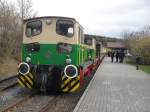 Die Lokomotiven D2 und D1 standen am 3.4.10 in einer schnen Doppeltraktion im Bahnhof Engeln der Brohltalbahn.